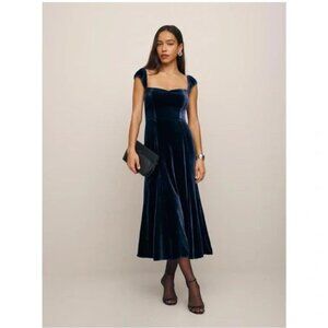 Reformation Bryson dress in Midnight Velvet.Never Worn.